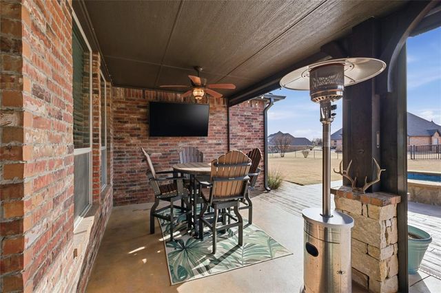 2112 NW 37th Street, Newcastle, OK 73065