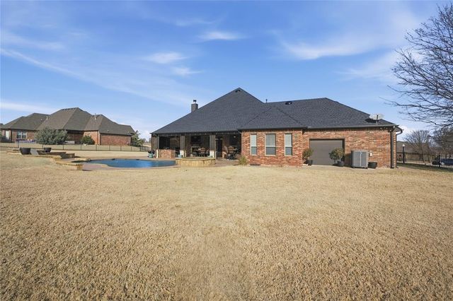 2112 NW 37th Street, Newcastle, OK 73065