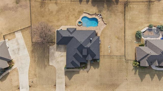 2112 NW 37th Street, Newcastle, OK 73065