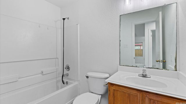 6023 LAKE VICTORIA ST, San Antonio, TX 78222