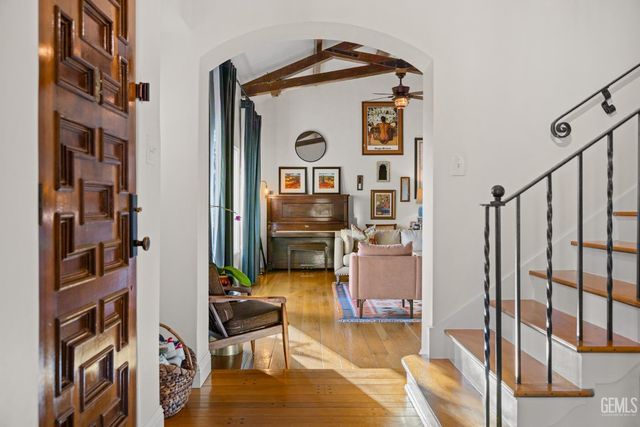 3020 21st Street, Bakersfield, CA 93301