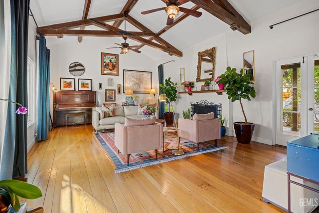 3020 21st Street, Bakersfield, CA 93301