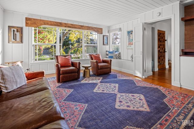 3020 21st Street, Bakersfield, CA 93301