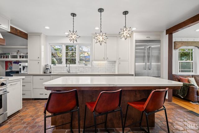 3020 21st Street, Bakersfield, CA 93301