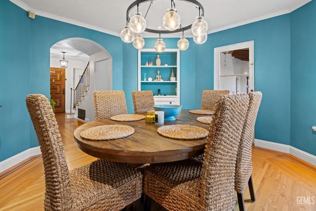 3020 21st Street, Bakersfield, CA 93301