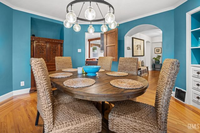 3020 21st Street, Bakersfield, CA 93301