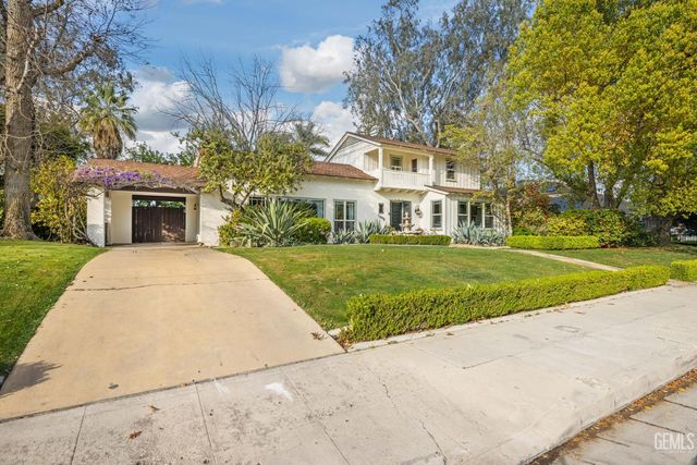 3020 21st Street, Bakersfield, CA 93301