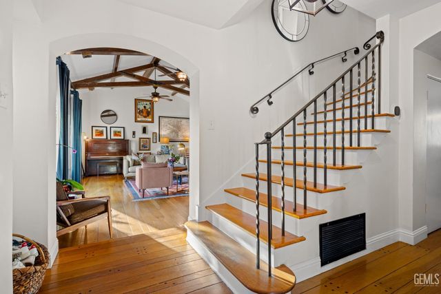 3020 21st Street, Bakersfield, CA 93301