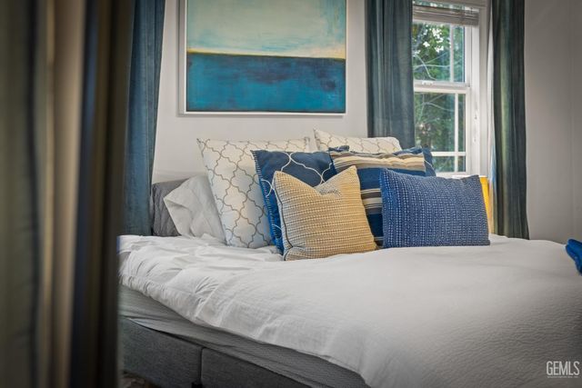 3020 21st Street, Bakersfield, CA 93301