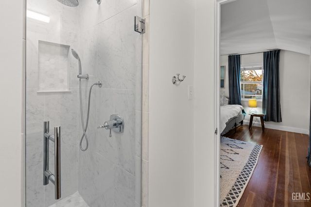 3020 21st Street, Bakersfield, CA 93301