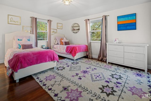 3020 21st Street, Bakersfield, CA 93301