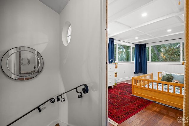 3020 21st Street, Bakersfield, CA 93301