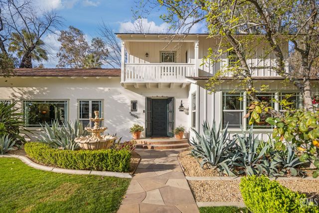 3020 21st Street, Bakersfield, CA 93301