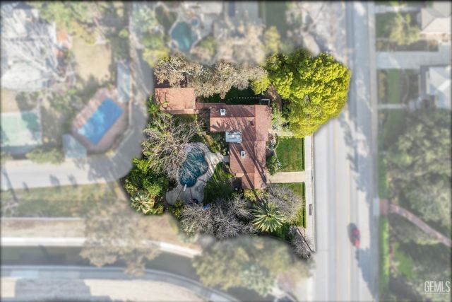 3020 21st Street, Bakersfield, CA 93301