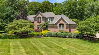 7850 Meadowood Drive, Canfield, OH 44406
