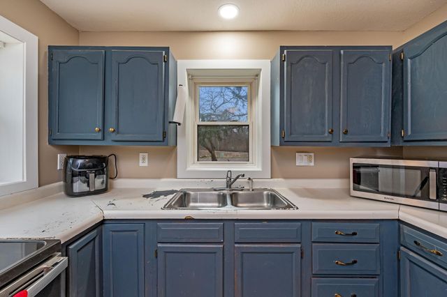 223 Owatonna Street, Mankato, MN 56001