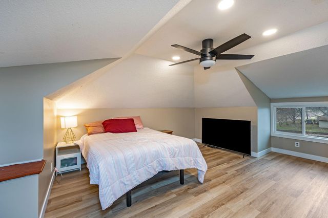 223 Owatonna Street, Mankato, MN 56001