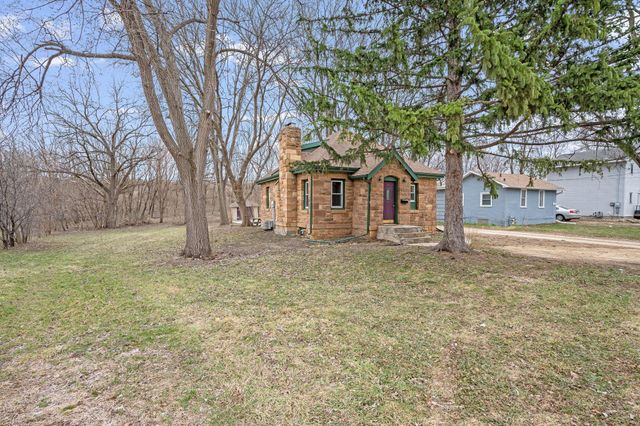 223 Owatonna Street, Mankato, MN 56001