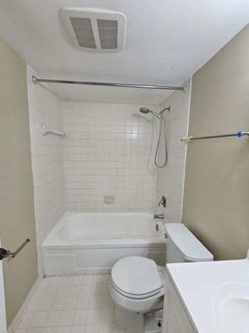 1720 N Congress Avenue 207, West Palm Beach, FL 33401