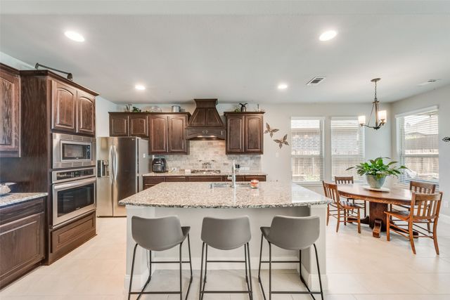 762 Bosley Drive, Fate, TX 75087