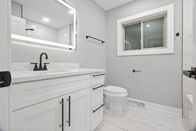 7629 W Norridge Street, Harwood Heights, IL 60706