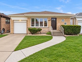 7629 W Norridge Street, Harwood Heights, IL 60706