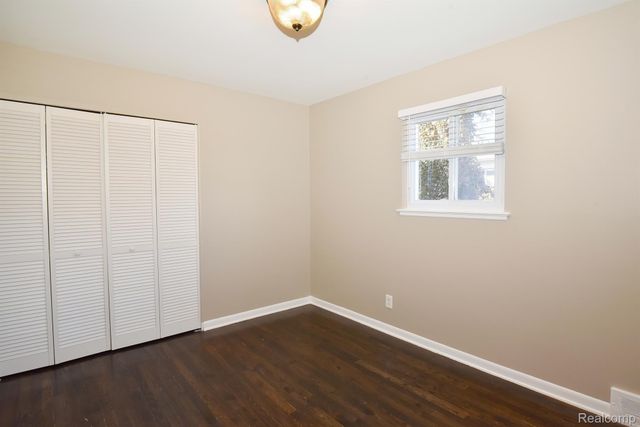 3516 GREENWAY Avenue, Royal Oak, MI 48073
