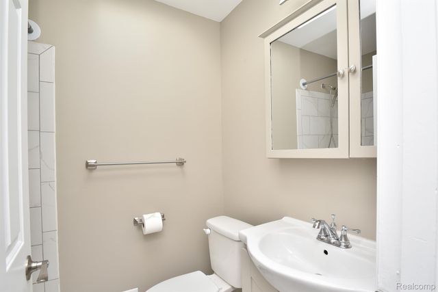 3516 GREENWAY Avenue, Royal Oak, MI 48073