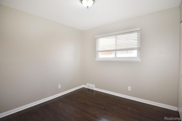 3516 GREENWAY Avenue, Royal Oak, MI 48073