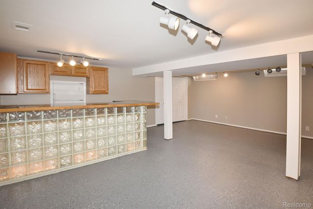 3516 GREENWAY Avenue, Royal Oak, MI 48073