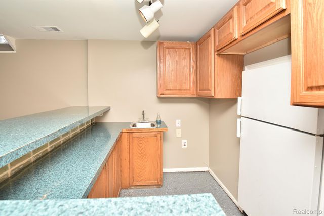 3516 GREENWAY Avenue, Royal Oak, MI 48073
