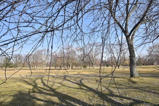 3516 GREENWAY Avenue, Royal Oak, MI 48073
