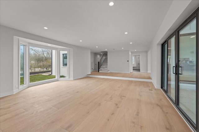 22 Lakeview Terrace, Highland Park, IL 60035