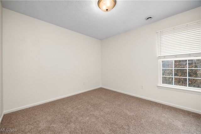 953 Longitude Lane, Amherst, OH 44001