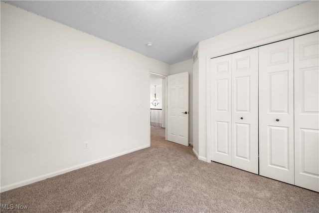 953 Longitude Lane, Amherst, OH 44001