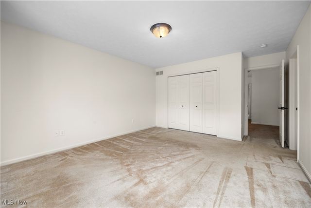 953 Longitude Lane, Amherst, OH 44001