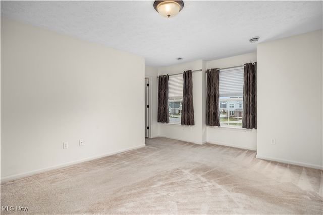 953 Longitude Lane, Amherst, OH 44001