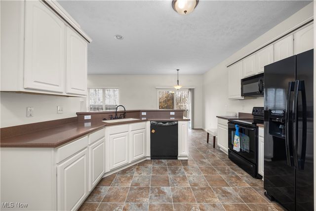 953 Longitude Lane, Amherst, OH 44001