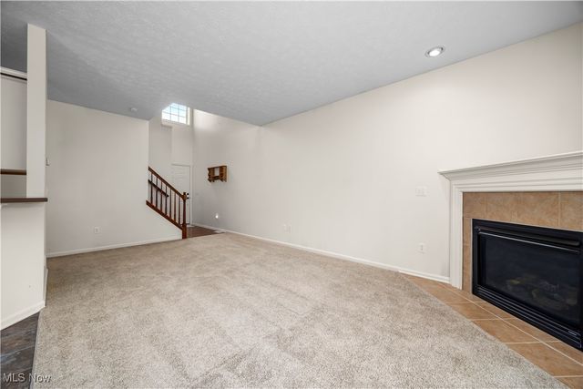 953 Longitude Lane, Amherst, OH 44001