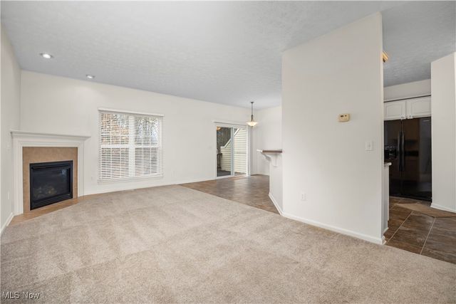 953 Longitude Lane, Amherst, OH 44001