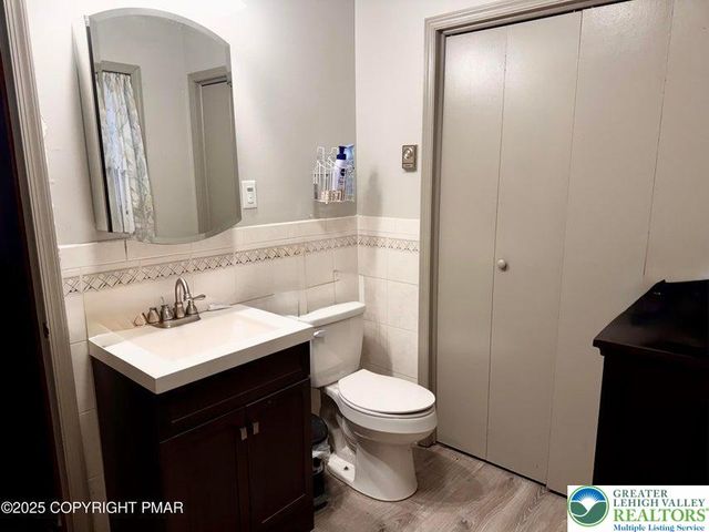 102 Indian Trail, Penn Forest Twp, PA 18229