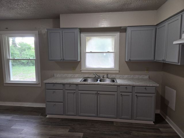 4166 Ames Dr, Nashville, TN 37218