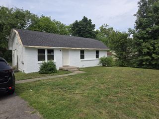 4166 Ames Dr, Nashville, TN 37218