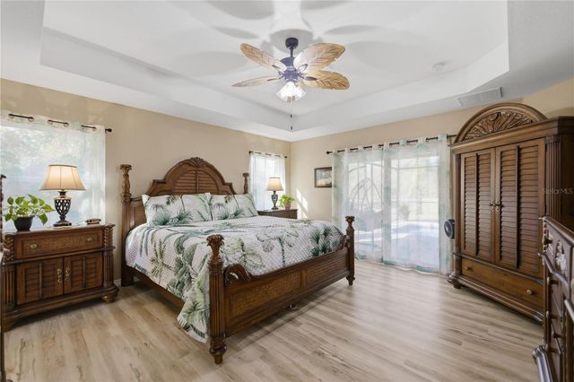 5693 W WOODLAWN STREET, Dunnellon, FL 34433