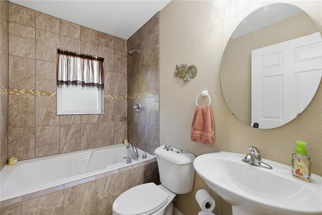 5693 W WOODLAWN STREET, Dunnellon, FL 34433