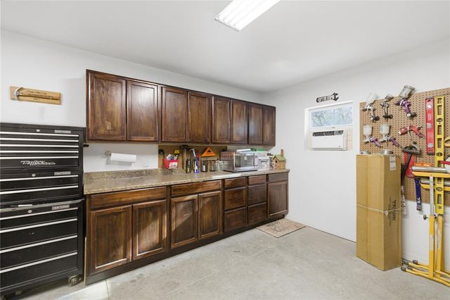 5693 W WOODLAWN STREET, Dunnellon, FL 34433