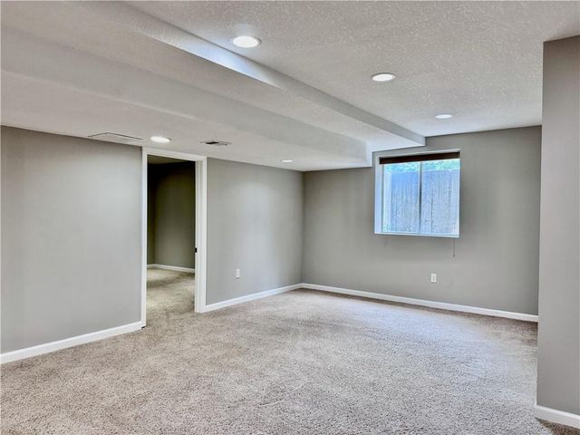 9233 W 143rd Terrace, Overland Park, KS 66221
