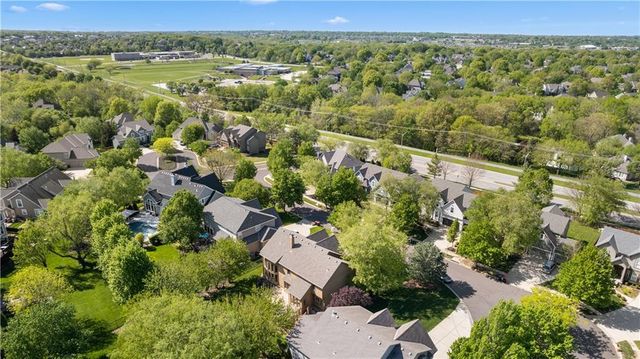 9233 W 143rd Terrace, Overland Park, KS 66221