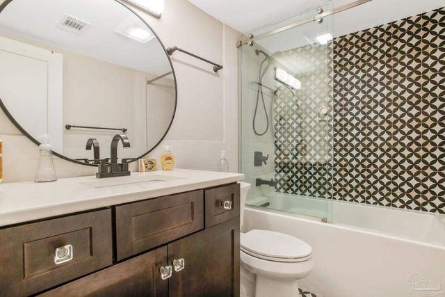 600 Scenic Hwy 218, Pensacola, FL 32503