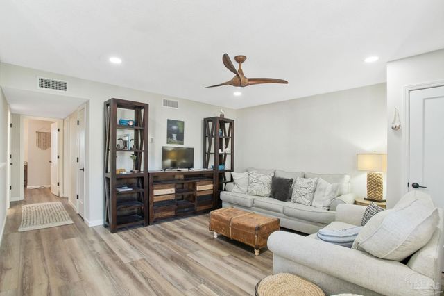 600 Scenic Hwy 218, Pensacola, FL 32503